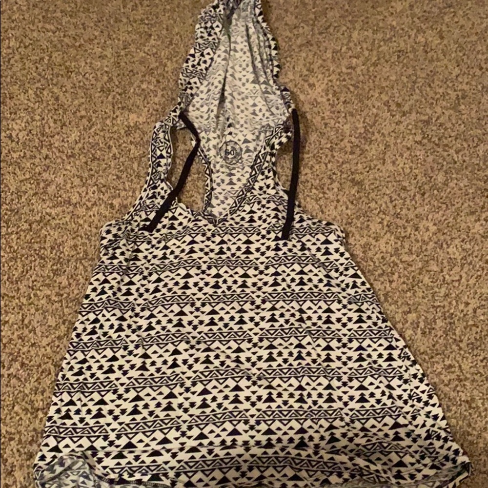 Black and white patterned tank top